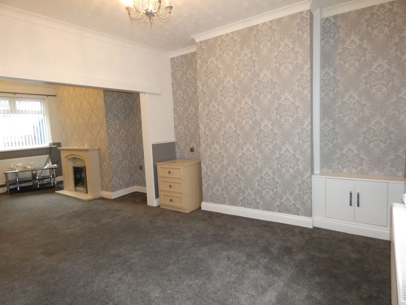 Lounge/Dining Room- click for photo gallery